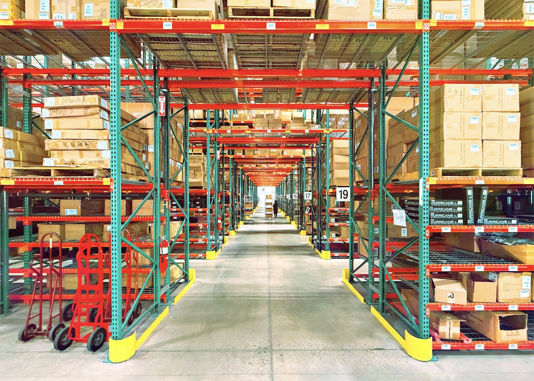 Healthcare warehouse and distribution logistics